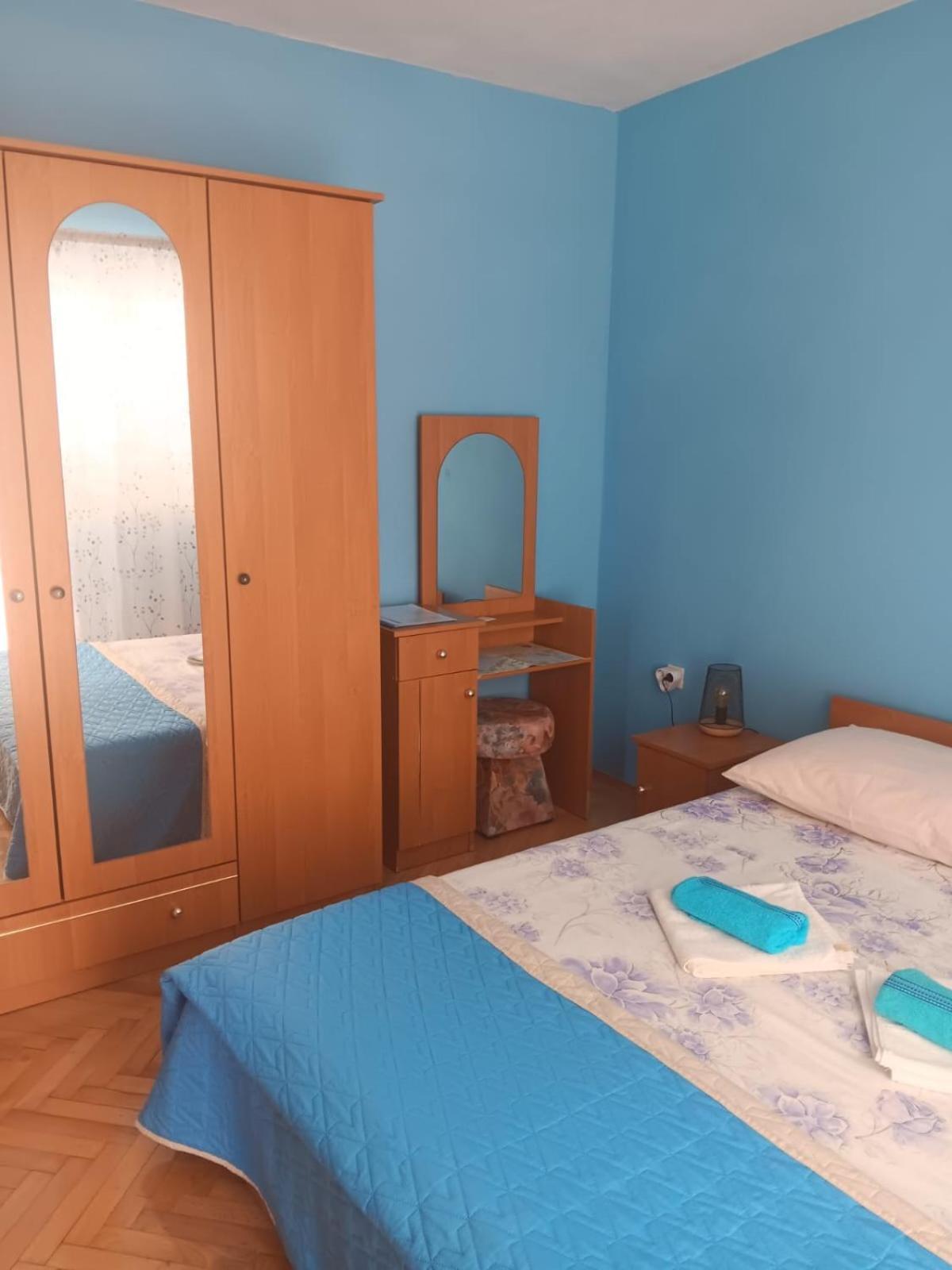 Apartman Tisno Exterior foto