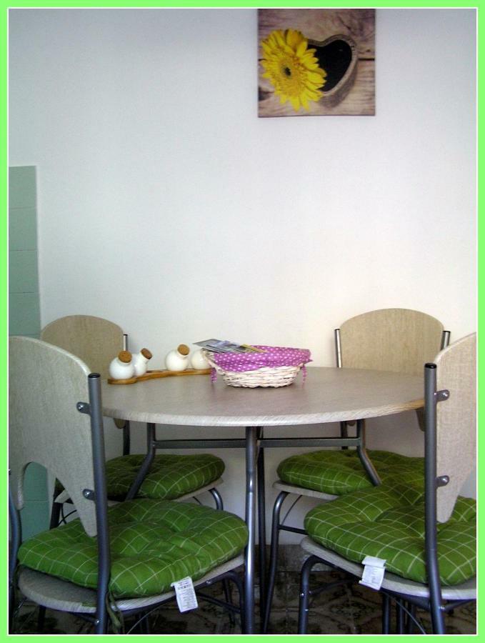 Apartman Tisno Exterior foto