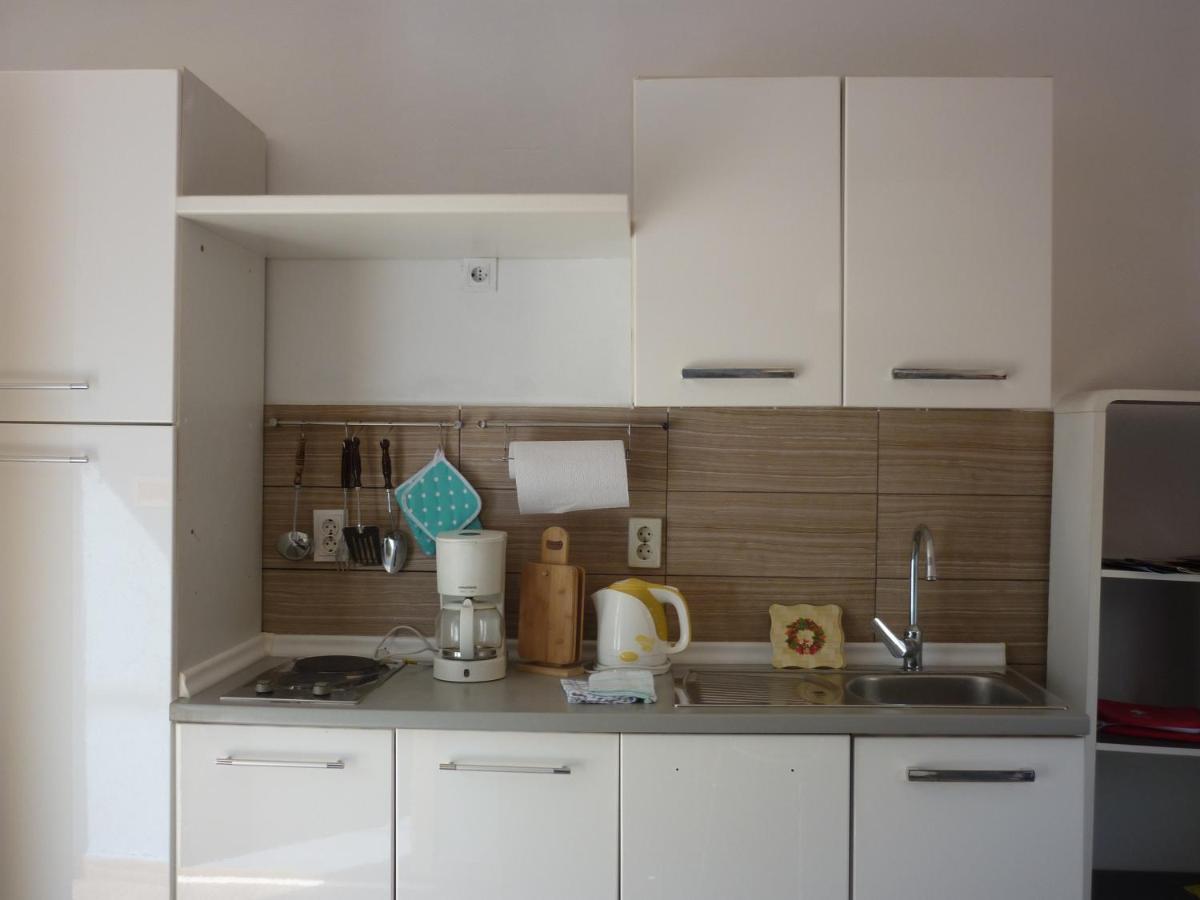 Apartman Tisno Exterior foto